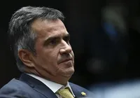 Caso Master: senador promete renunciar se houver provas contra ele