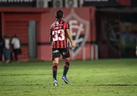 Com novo doblete de participações, Erick brilha no Vitória em 2026 imagem