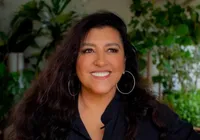 Conheça casa de Regina Casé em Salvador, descrita como “melhor morada"