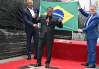 Conheça o primeiro brasileiro a receber estrela na Calçada da Fama imagem