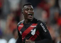 Craque do Athletico posta foto de gol contra o Bahia e agita bastidores