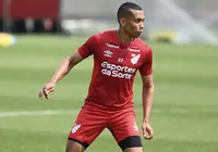 Cria da base do Bahia, lateral acerta com rival nordestino em 2026 imagem