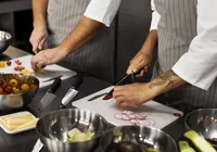Curso gratuito de culinária oferece 200 vagas para mulheres em Salvador