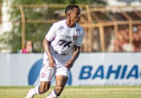 Destaque no Baiano, promessa da base renova contrato com o Vitória imagem