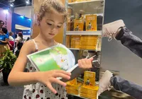 Dia do Livro Infantil: o que as crianças de Salvador estão lendo para fugir dos celulares