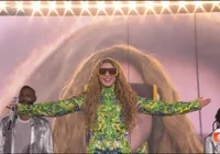 "Ei, Piqué...": público ofende ex de Shakira em coro durante show no Rio
