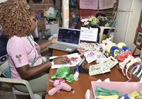 De laços a crochê: mães atípicas empreendem para sobreviver imagem