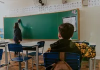 Escolas de Salvador podem ser proibidas de usar linguagem neutra