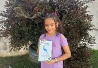 Estudante baiana de 8 anos lança 2º livro e se destaca em feiras literárias imagem