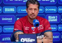 Ex-Vitória, Carpini perde clássico com um a mais e fala sobre demissão imagem