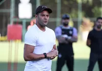 Ex-Vitória, Hulk acerta rescisão com o Galo: "Vestirei outra camisa"