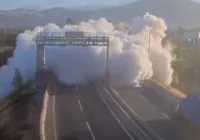 Explosão fatal de caminhão forma nuvem gigante de gás e fogo no Chile