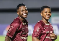 Filho de ex-craque do Bahia estreia como titular no profissional