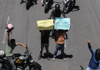 Fim de mototáxi de Uber e 99? Decisão aumenta discussão em capital imagem
