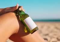 Garrafas long neck são proibidas em praias da Bahia