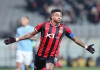 Gigante da Série A encaminha contratação de Jesse Lingard, ex-United