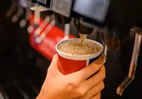 Gigante do fast food vai acabar com o refil após uso de Mounjaro
