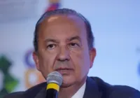 Governador bolsonarista autoriza pais a vetar aulas sobre gênero imagem