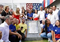 Governo da Bahia investe R$ 20 milhões e entrega dois colégios em Salvador