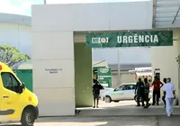 Homem passa por cirurgia após cabo de vassoura ficar preso no ânus