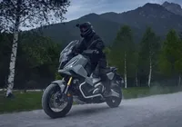 Honda lança X-ADV 2026: o SUV de duas rodas que une conforto e trilha