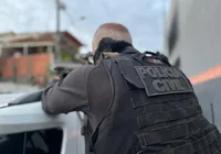 Idoso de 65 anos é preso após tentar matar homem durante discussão