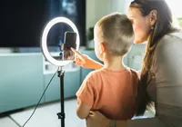 Instagram e Facebook vão fiscalizar perfis de influenciadores mirins