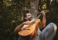Isaac Moreira apresenta show em Salvador que une violão e ritmos afro imagem