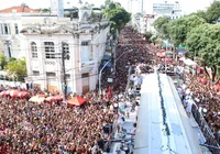 Ivete Sangalo "invade" a Carlos Gomes e revive percurso histórico no Carnaval de Salvador imagem
