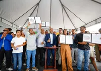 Jerônimo Rodrigues entrega unidade de frutas e autoriza obras na BA-120