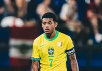 Joia do Bahia cai com o Brasil, mas segue fora no Brasileirão; entenda imagem