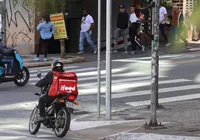 Lei em Salvador proíbe entregadores de subir em prédios imagem
