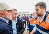 Leite 'culpa' Bolsonaro por volta de Lula ao Planalto imagem