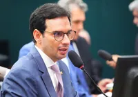 Léo Prates propõe que quem ganha R$ 16 mil não tenha limite de jornada imagem