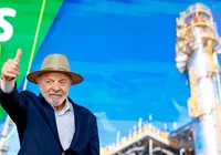 Lula ironiza Flávio Bolsonaro: "Nunca fomos atrás de lei Vorcaro para artistas"