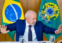 Lula pede e ministros desistem de disputar eleições imagem