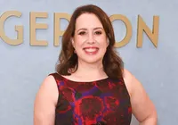 Mais Bridgerton? Autora da série anuncia novo livro em 2026 imagem