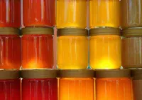 Mel falso ou puro? Saiba se você está sendo enganado