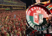 Mestre de bateria da Grande Rio desabafa sobre nota baixa imagem