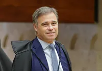 Ministro do STF André Mendonça passa por apuros em voo para Brasília