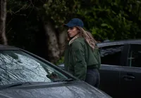 Mistério em só 8 episódios: a série da Netflix ideal para sua quarta