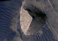 Mistério! Pirâmide semelhante à do Egito é registrada em Marte