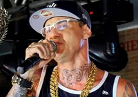 Morre cantor ícone do funk aos 47 anos em São Paulo imagem