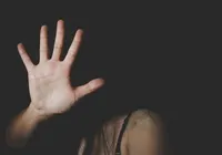 Mulher vítima de violência pode receber R$ 5 mil para comprar armas