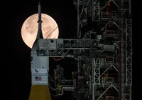 NASA investiga falha em foguete da Artemis II às vésperas de missão lunar imagem