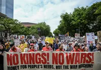 No Kings: milhões de manifestantes vão às ruas protestando contra Trump imagem