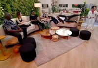 Novo reality? Quadro com sósias vira fenômeno e intriga internautas imagem