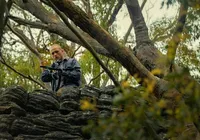 O novo filme de ação eletrizante da Netflix que vai salvar seu sábado