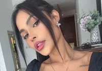 Ônibus de ex-BBB se envolve em acidente em Pernambuco e causa morte