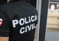 Pai é preso por tentar matar filho de 11 meses com capacete na Bahia